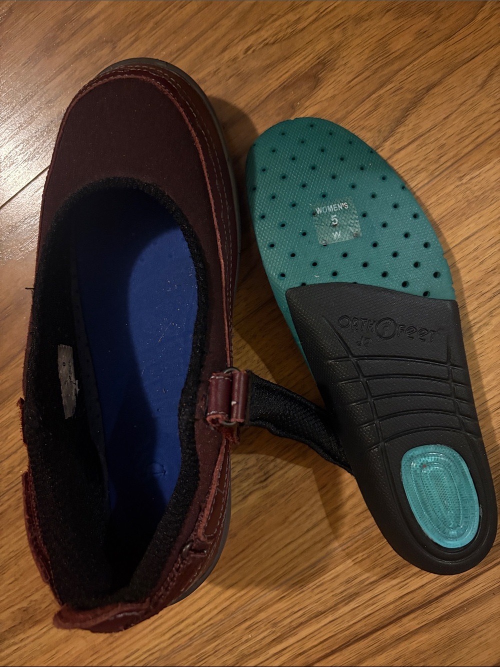 Orthofeet red leather flats, size 5 - Picture 6 of 6